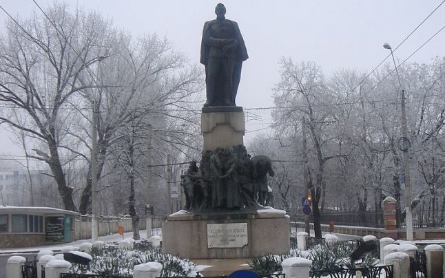 "Alexandru loan Cuza" Statue 