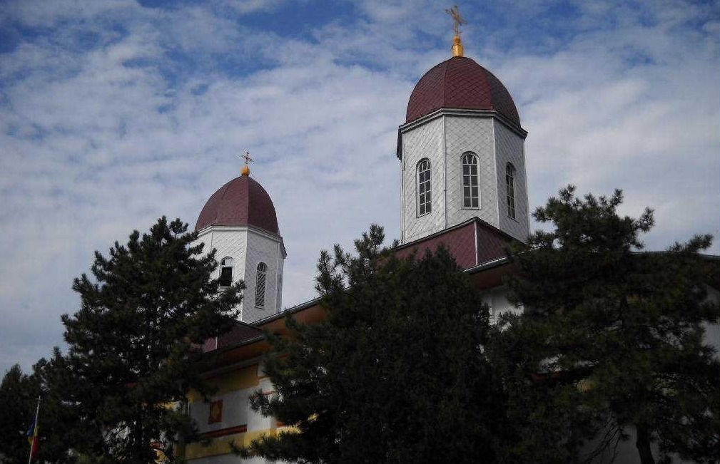Biserica Mavromol