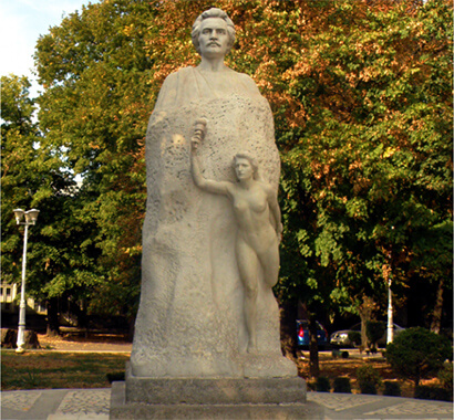 Statue of Mihai Eminescu